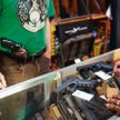 „Twarożek, ziemniaki i nowy pistolet”: zakupy w osiedlowym sklepiku Danny Egana w Tinley Park w stan