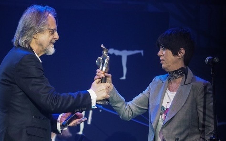 Nagrodą Transatlantyk Golden Ark Independent Spirit Award została uhonorowana Diane Warren. Na zdjęc