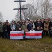 Uczestnicy październikowej akcji w Świsłoczy. Żyvie Biełaruś!