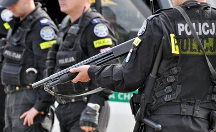 W Warszawie policjanci testują kamery m.in. podczas meczów piłkarskich.