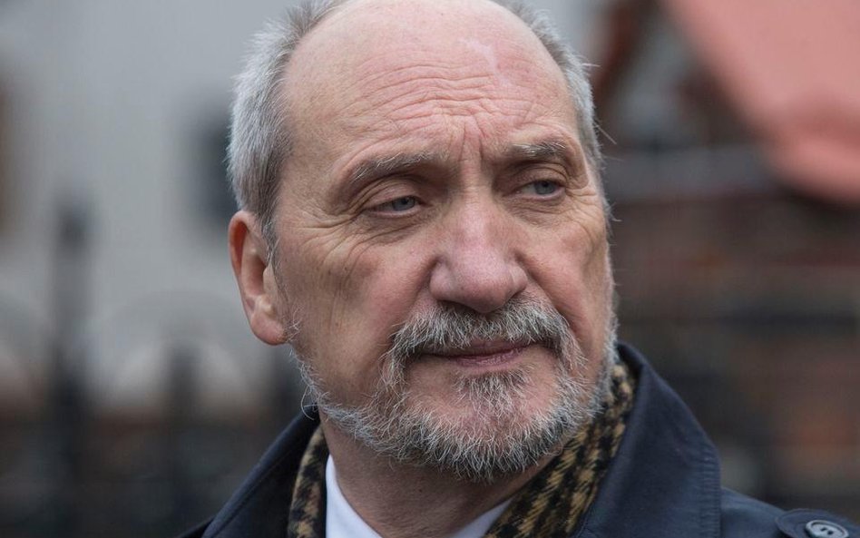 Szef MON Antoni Macierewicz