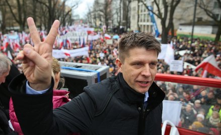 Ryszard Petru na manifestacji zorganizowanej przez KOD