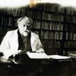 Oto Sprawiedliwy. Doktor Zygmunt Klukowski w swoim gabinecie, 1947 rok