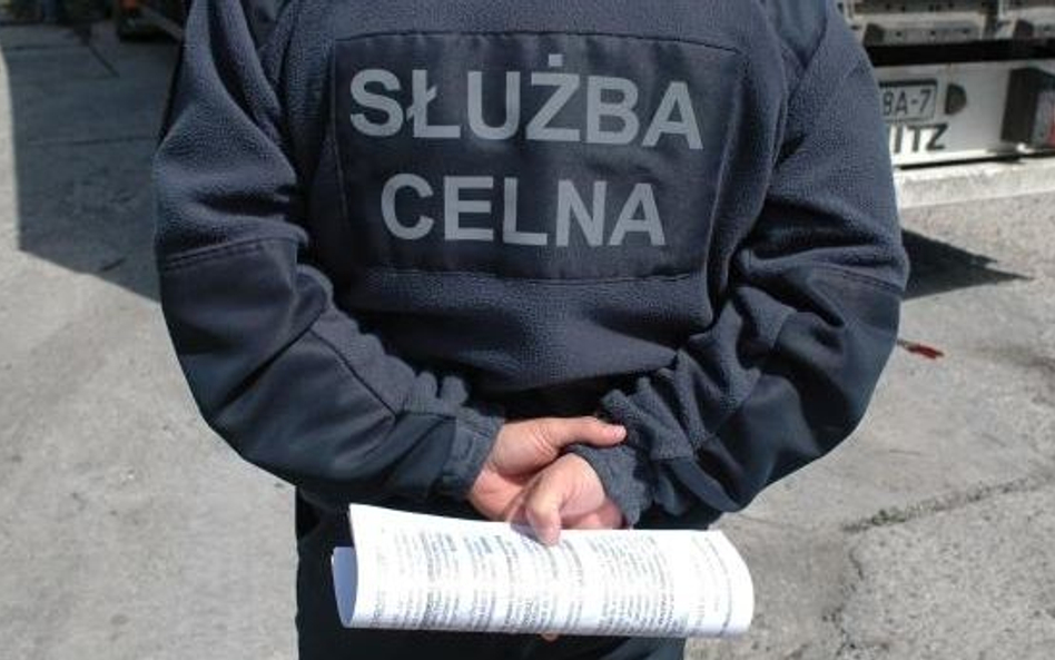 Celnicy doczekali się emerytur mundurowych