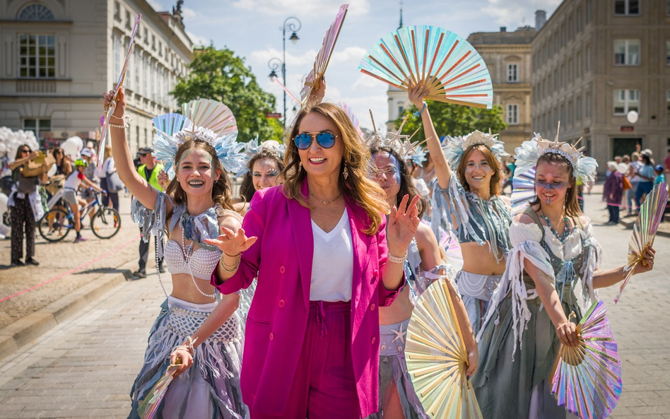 Wiceprezydent Renata Kaznowska na Paradzie Syrenki