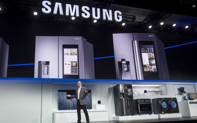 Na stanowisku Samsunga na targach CES w Las Vegas przemawia John Herrington, wiceprezes Samsung Elec