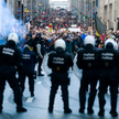 Bruksela, protest przeciw ograniczeniom praw obywatelskich wprowadzanym przez władze w związku z kor