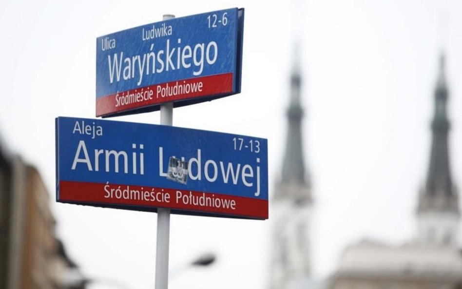 Dekomunizacja ulic: PiS przegrywa tę walkę