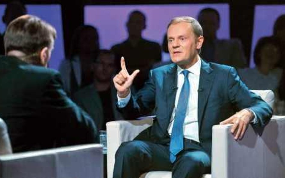 Donald Tusk w programie Tomasza Lisa TVP fot. Ireneusz Sobieszczuk