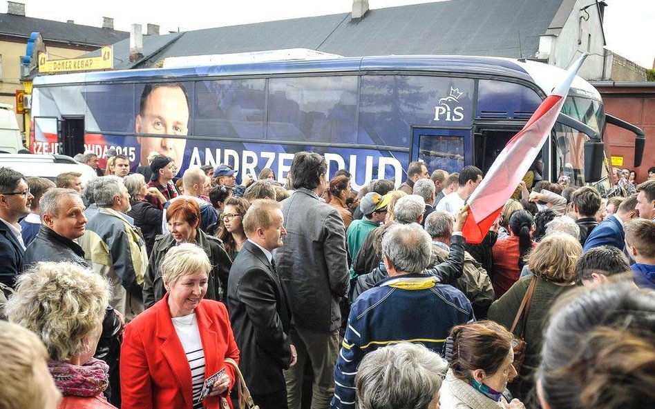 Beata Szydło będzie podróżować po Polsce tym samym autobusem co Andrzej Duda