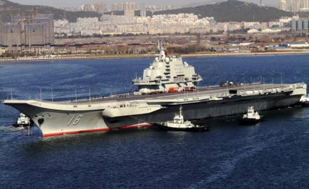 Lotniskowiec "Liaoning" (Domena publiczna/Voice of America)
