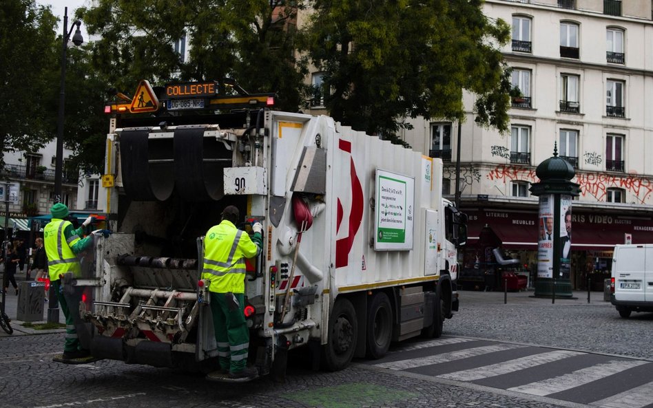 Veolia zwiększa presję na Suez, ta nadal nie chce mariażu