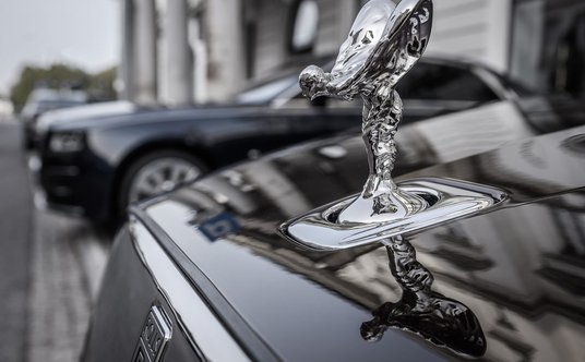 "Rolls Royce Ghost Spirit of Ecstasy"