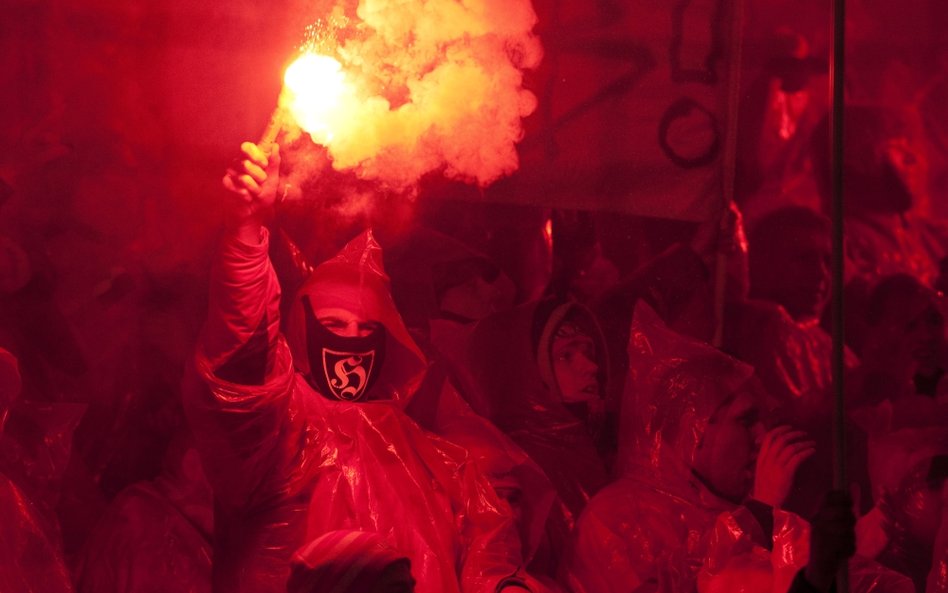 Polonia-Widzew na remis: Wielki futbol w III lidze