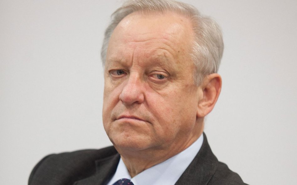 Koronawirus. Poseł PiS o szczepieniach: Przechodziłem obok poradni, nie było kolejek