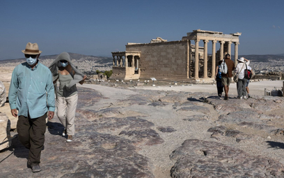 Grecja znosi kwarantannę dla turystów. To ratunek dla budżetu