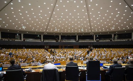 W Komitecie Regionów zasiada 350 przedstawicieli samorządów lokalnych i regionalnych z państw Unii E