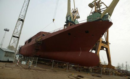 Kłopot z kontraktami na okręty wojenne