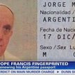 Dwa paszporty papieża Franciszka