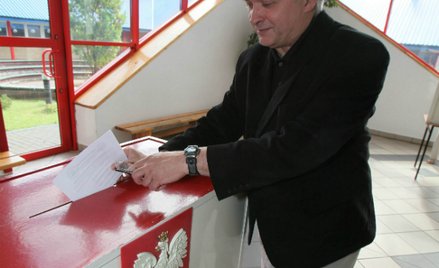 Włodzimierz Cimoszewicz: Dwudniowe wybory to dobre rozwiązanie