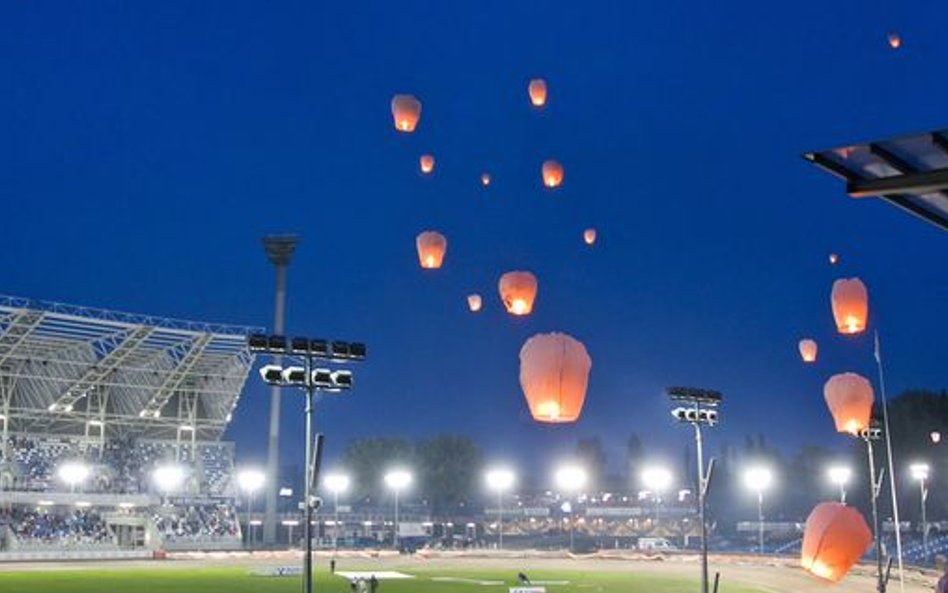 Stadion Miejski w Rzeszowie to stadion piłkarsko-żużlowy znajdujący się przy ul. Hetmańskiej 69. Swo