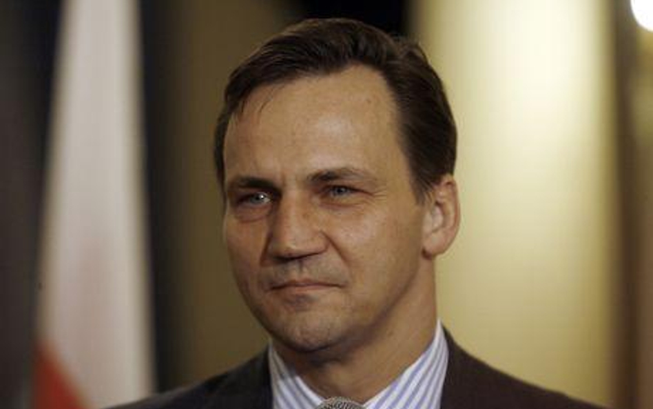 Sikorski w Kanadzie powalczy o zniesienie wiz?