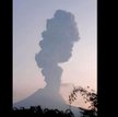 Wybuch wulkanu w Indonezji. Zamknięto lotnisko