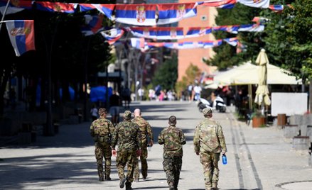 Serbia gromadzi wojska przy granicy z Kosowem. Reakcja USA