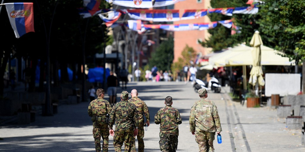 Serbia gromadzi wojska przy granicy z Kosowem. Reakcja USA