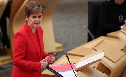 Szkocja: Sturgeon zdjęła maskę w czasie stypy. Przeprasza