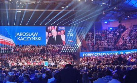 Rządowi eksperci krytykują kluczową obietnicę PiS?