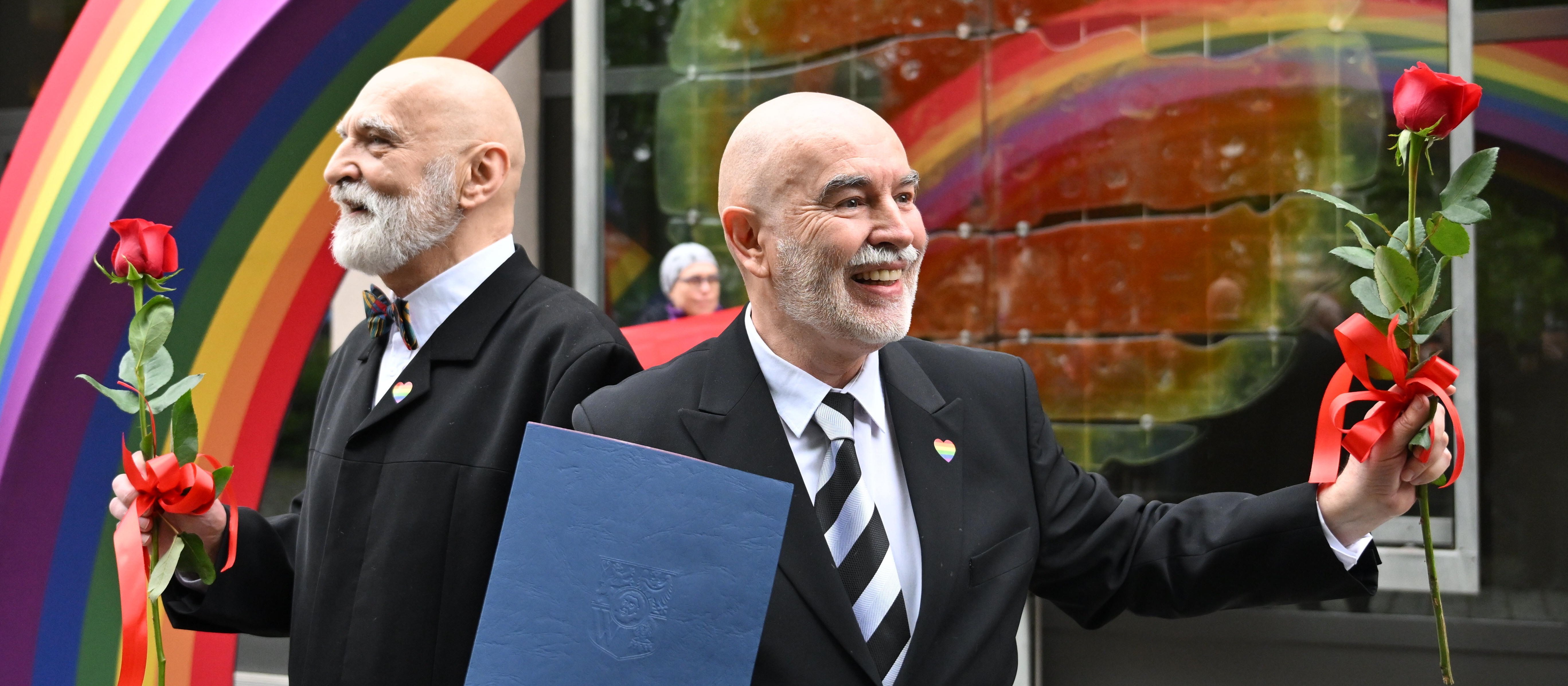 Ryszard i Tomasz to państwo młodzi. Pierwsza w Polsce transkrypcja aktu ślubu jednopłciowego bez wyroku sądu