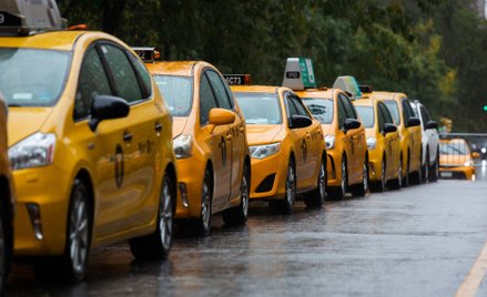 Uber zaprzyjaźnia się z dawnym wrogiem i chce współpracować