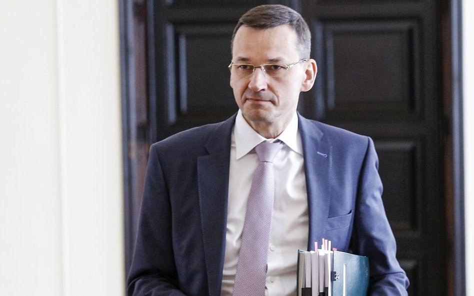 Morawiecki w "Le Figaro" o korupcji w polskich sądach. „Iustitia” oburzona