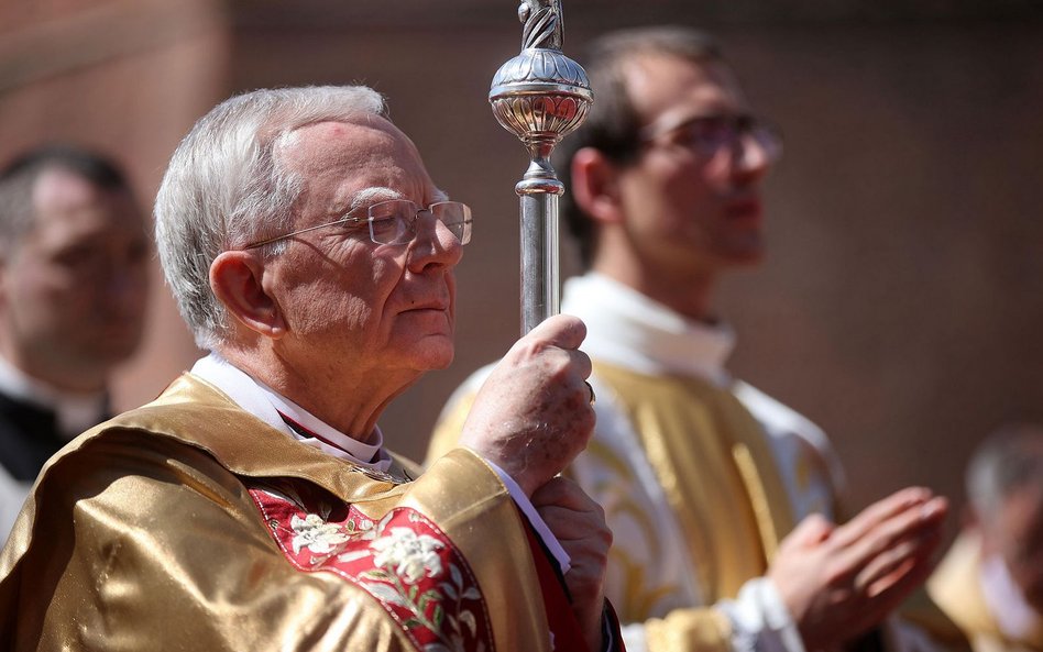 Abp Jędraszewski nie tuszował molestowania? Prokuratura umorzyła śledztwo