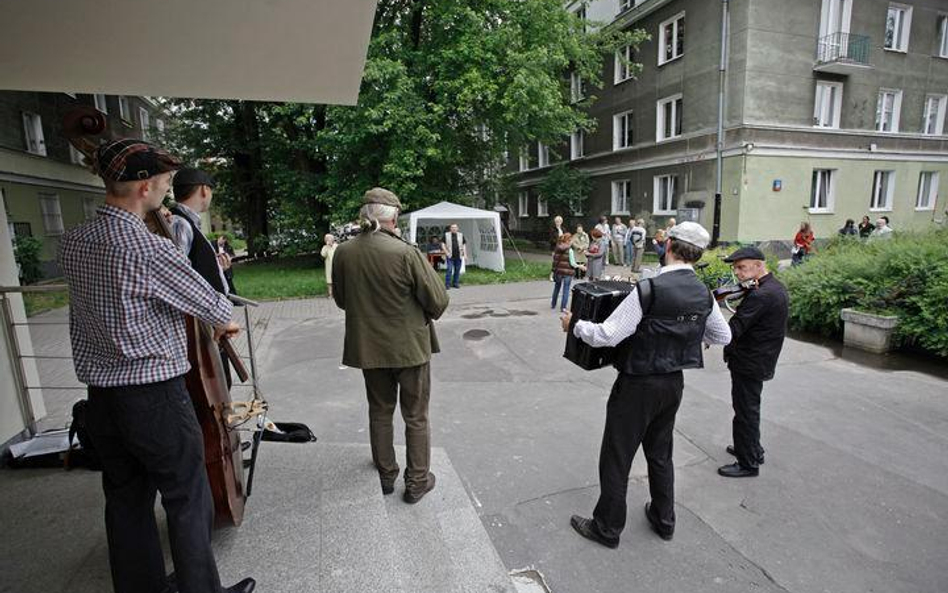 Kapela Czerniakowska na ul. Racławickiej w Warszawie