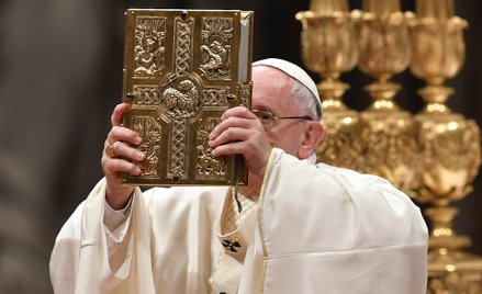 Papież: Zmartwychwstanie to ogromne zaskoczenie zgotowane nam przez Boga