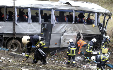 Wypadek polskiego autokaru, pięć osób nie żyje