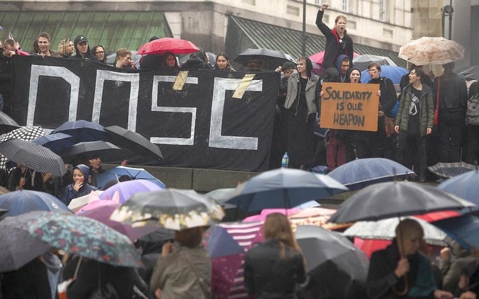 W 2016 r. w protestach kobiet uczestniczyło ok. 200 tys. osób