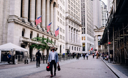 Jaką prawdę odsłoniły trzy wiedźmy? S&P500 na krawędzi