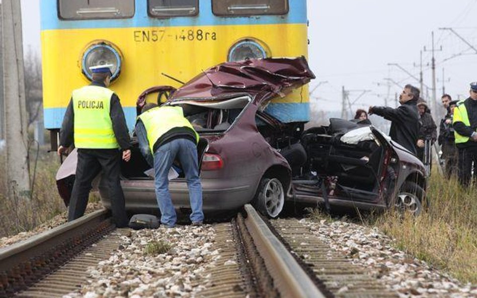 Zdarzeniem losowym nazwać można wszystkie takie zdarzenia, które są zależne od losu, wydarzeń życia,