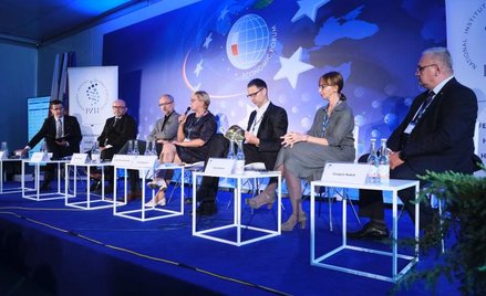 Paneliści mówili o tym, jak należy strukturalnie dbać o zdrowie