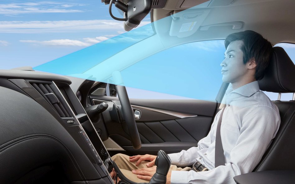 Nissanem pojedziesz bez trzymania kierownicy