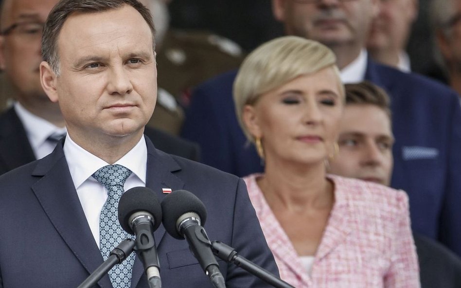 Prezydent wręczył nominacje generalskie. "Niezwykła elita"