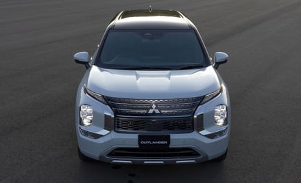 Nowy Mitsubishi Outlander PHEV pojawi się na polskim rynku w 2025 roku.