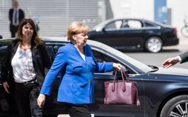 Angela Merkel broniła w poniedziałek swojego stanowiska w sprawie imigracji