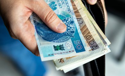 Dodatki do emerytury 2026. Lista świadczeń i warunki wypłaty