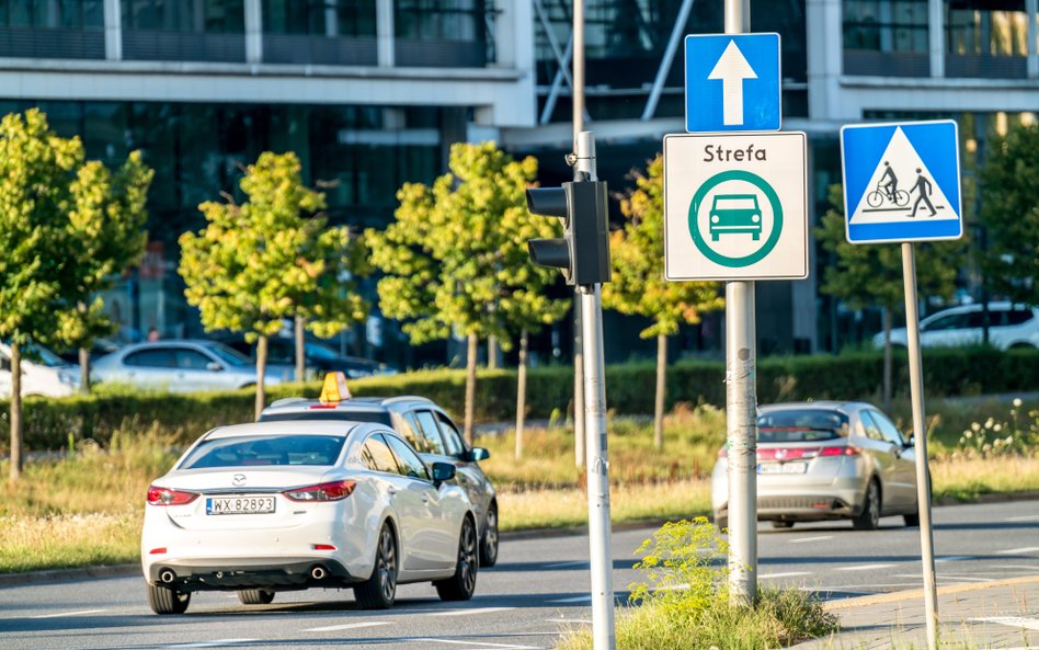 Niebawem minie rok od wprowadzenia strefy czystego transportu w Warszawie