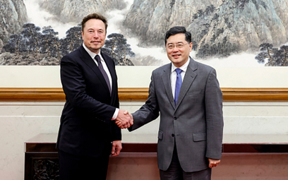 Elon Musk poleciał do Pekinu. „USA i Chiny to bliźniaki syjamskie”