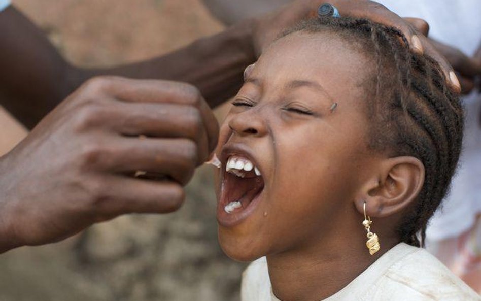 Szczepienie przeciwko polio w Afryce